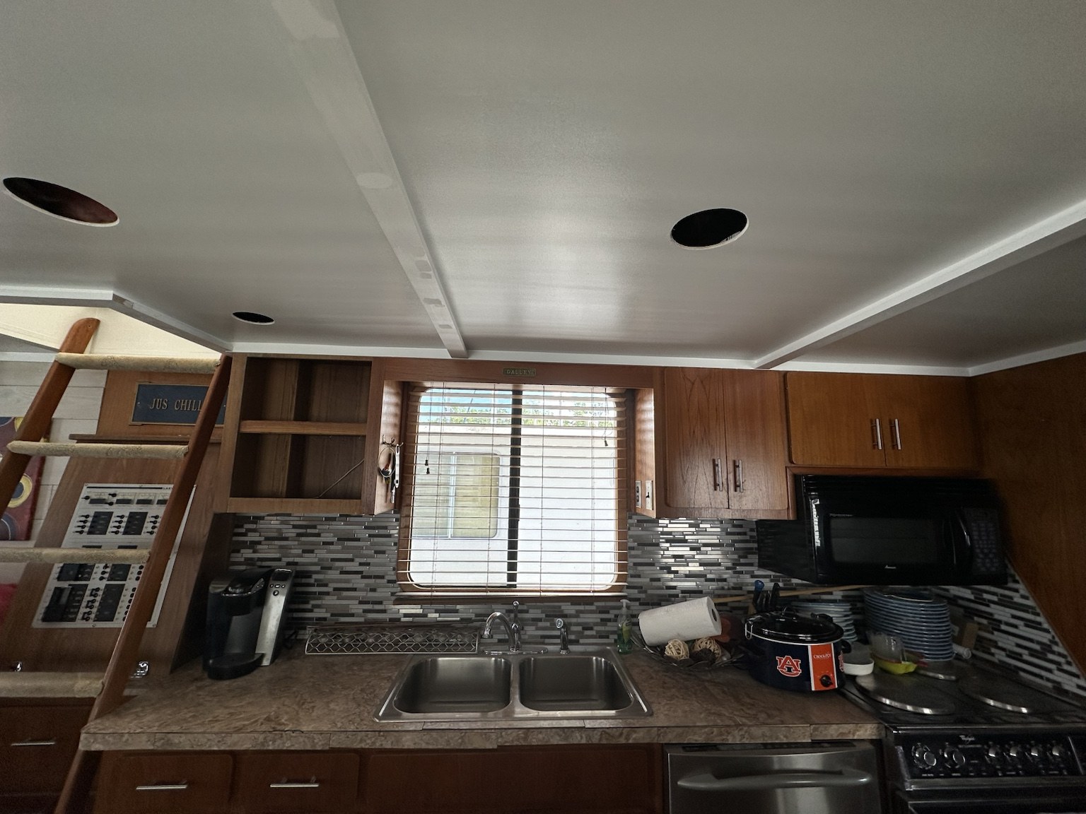 Finished marine coffered ceiling — photo 3