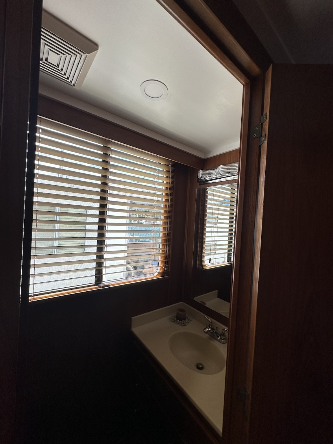 Finished marine coffered ceiling — photo 9