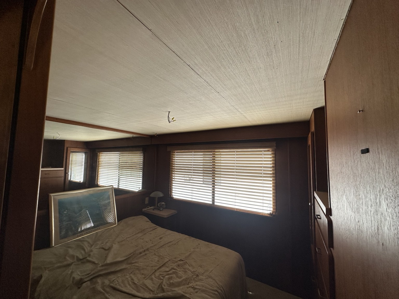 Marine coffered ceiling renovation process — photo 10